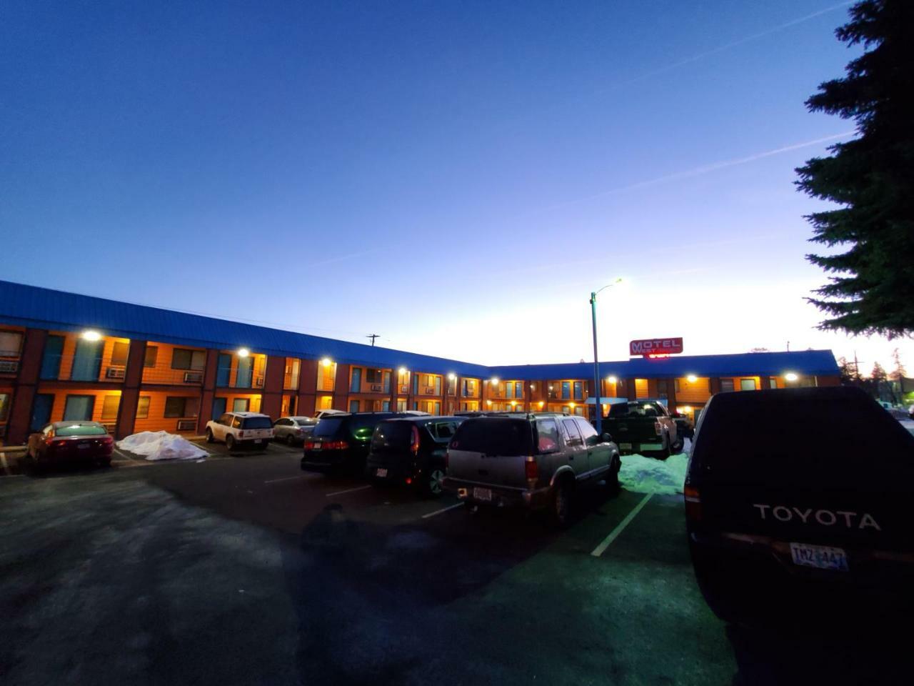 Motel West Bend Eksteriør billede